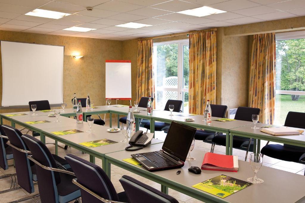 Logis Hotel Du Pont Neuf Le Veurdre Ngoại thất bức ảnh