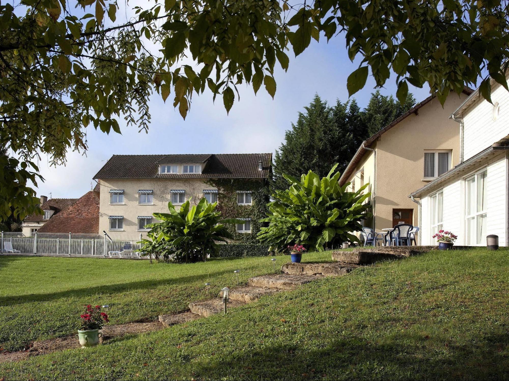Logis Hotel Du Pont Neuf Le Veurdre Ngoại thất bức ảnh