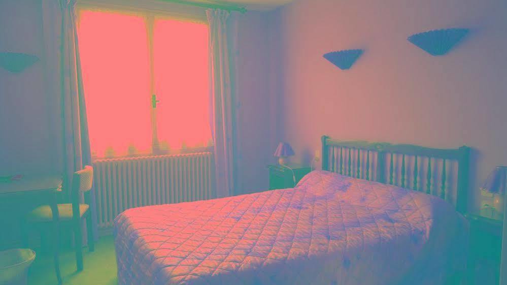 Logis Hotel Du Pont Neuf Le Veurdre Ngoại thất bức ảnh