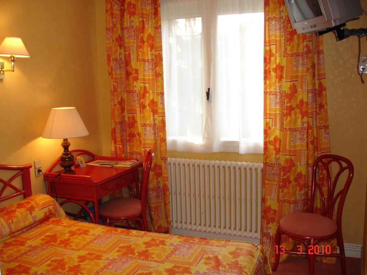 Logis Hotel Du Pont Neuf Le Veurdre Ngoại thất bức ảnh